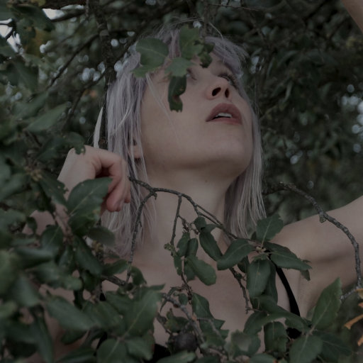 偷拍老头老太太性爱
